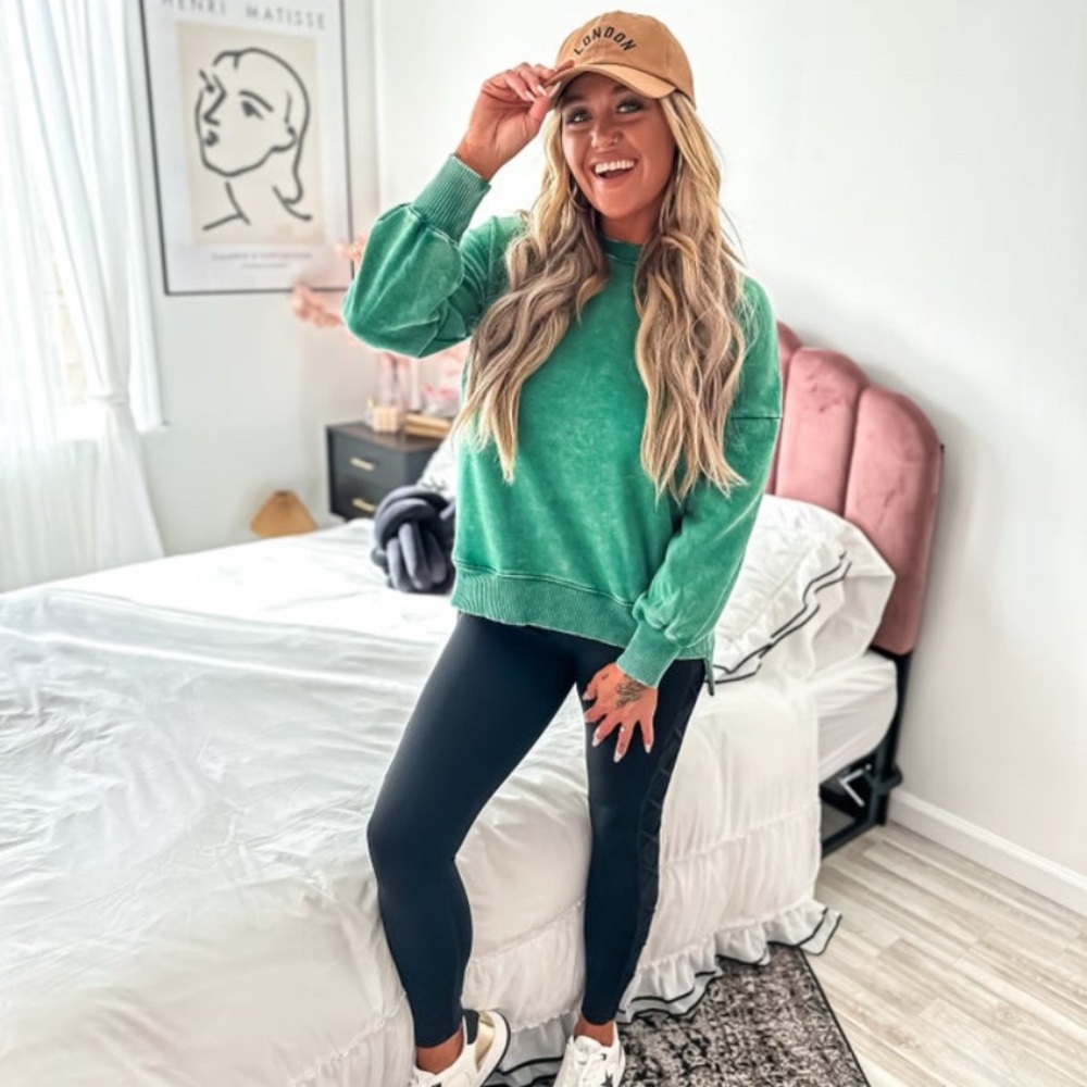 NWT- YELETE- Black Mesh Panel Leggings - Picture 4 of 5